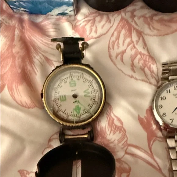 Vintage Watch and Accessory’s Collections - Picture 9 of 10